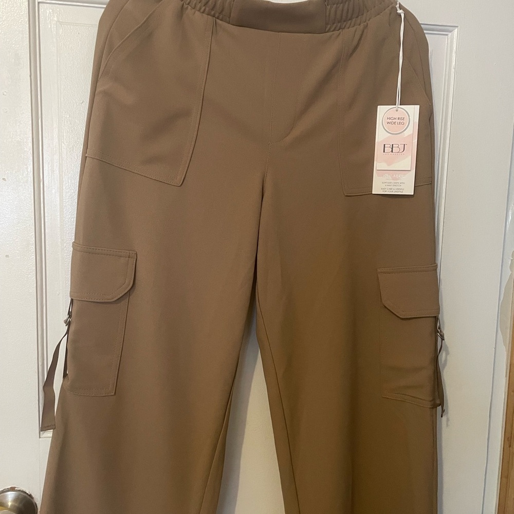 Women's Tan Cargo Pants
